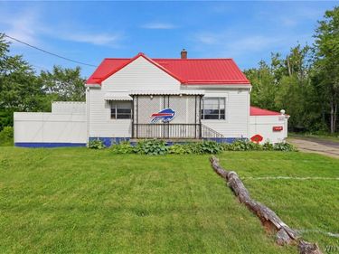 4317 Abbott Road, Orchard Park, NY 14127