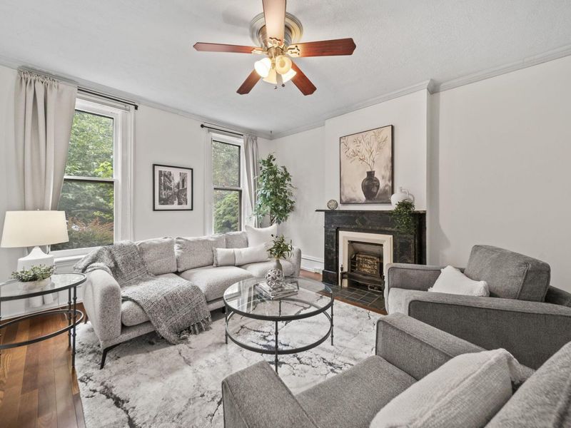 338 W 1st Avenue, Columbus, OH 43201 Photo 2