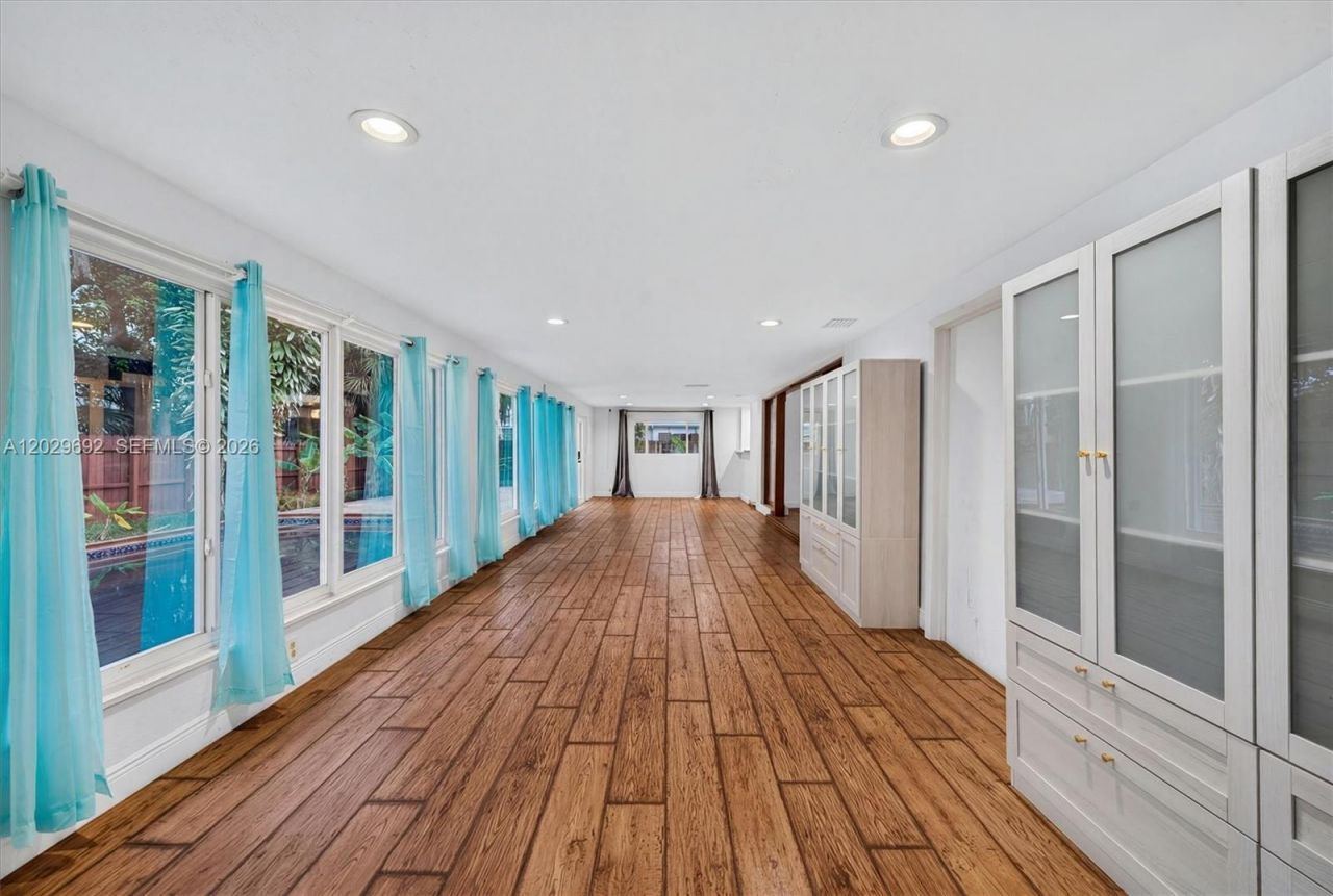 5501 Pine Ter, Plantation, FL 33317 Photo