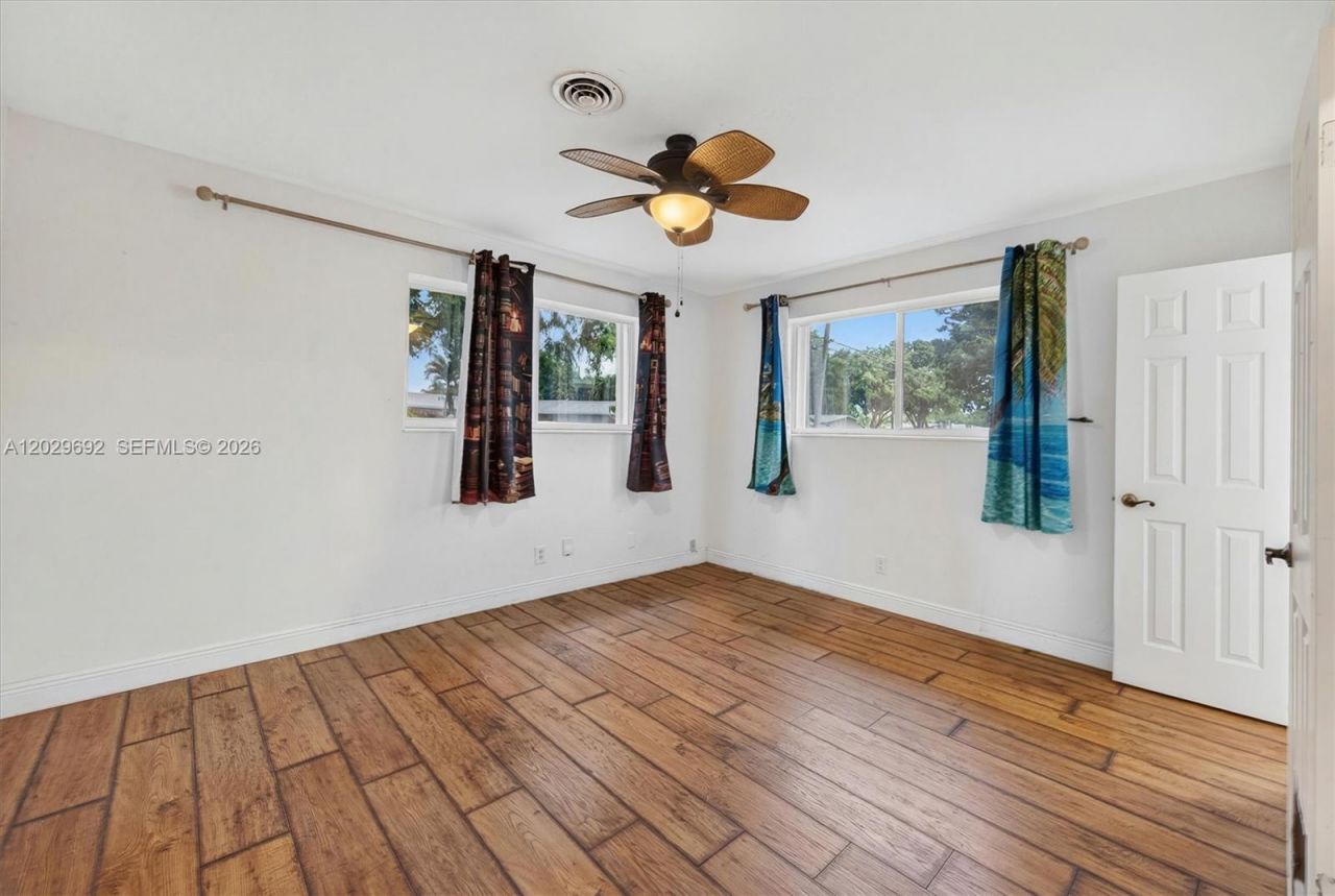 5501 Pine Ter, Plantation, FL 33317 Photo
