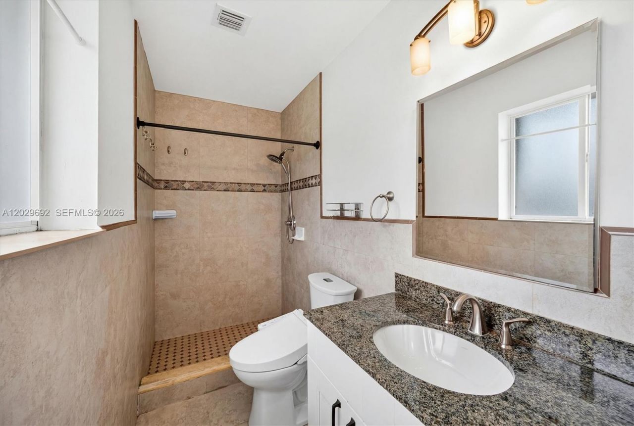 5501 Pine Ter, Plantation, FL 33317 Photo