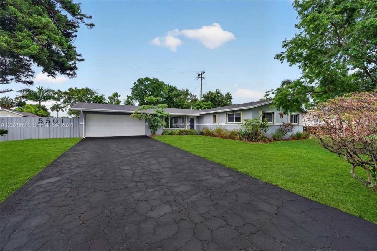 5501 Pine Ter, Plantation, FL 33317 Photo