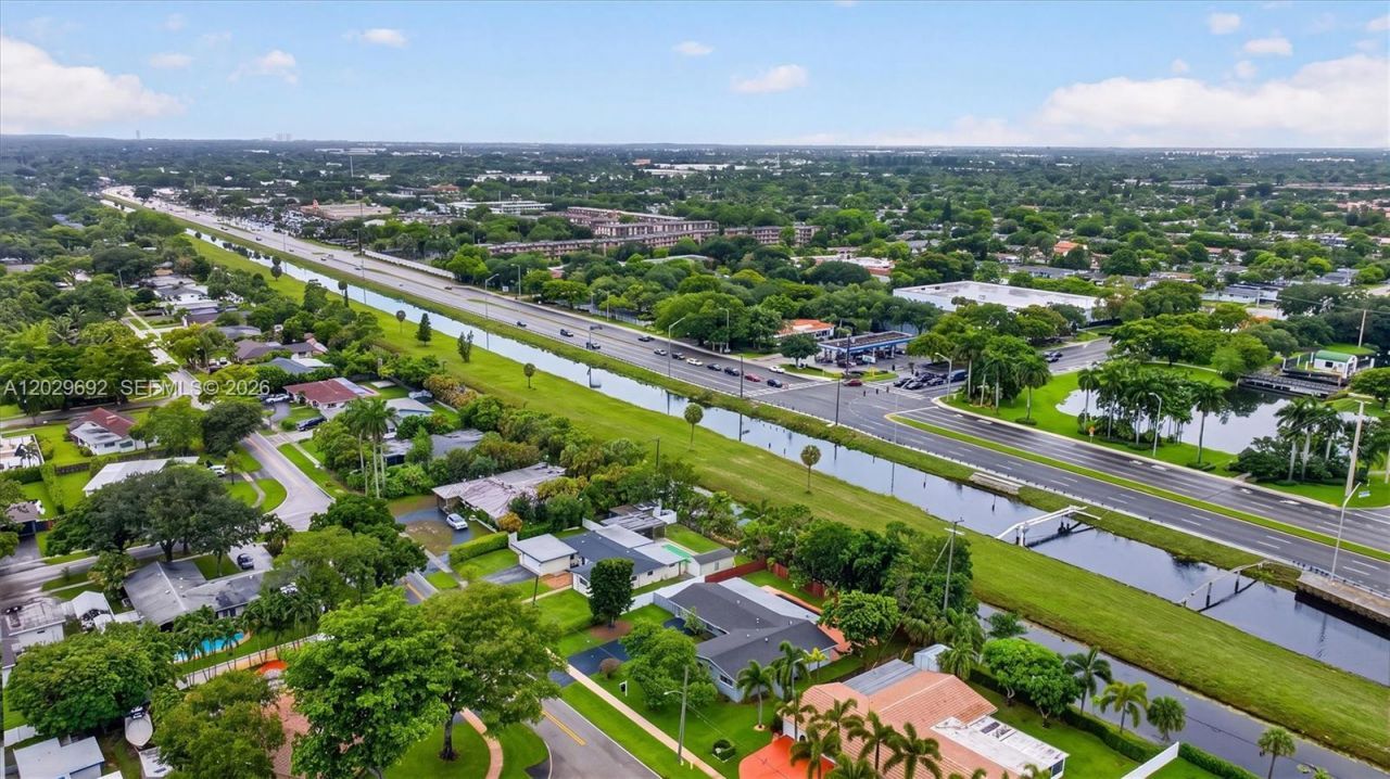 5501 Pine Ter, Plantation, FL 33317 Photo