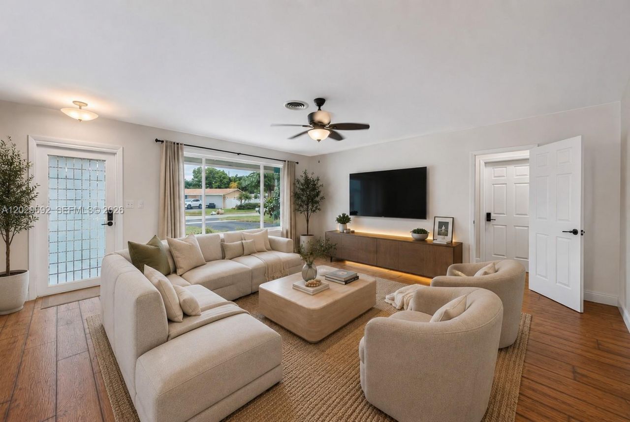5501 Pine Ter, Plantation, FL 33317 Photo