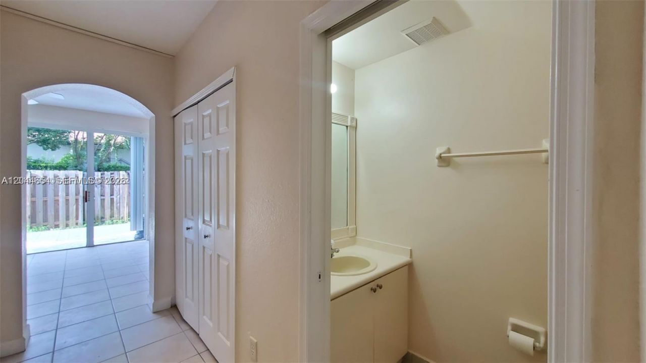 3976 SW 157th Ave , Unit 219, Miramar, FL 33027 Photo