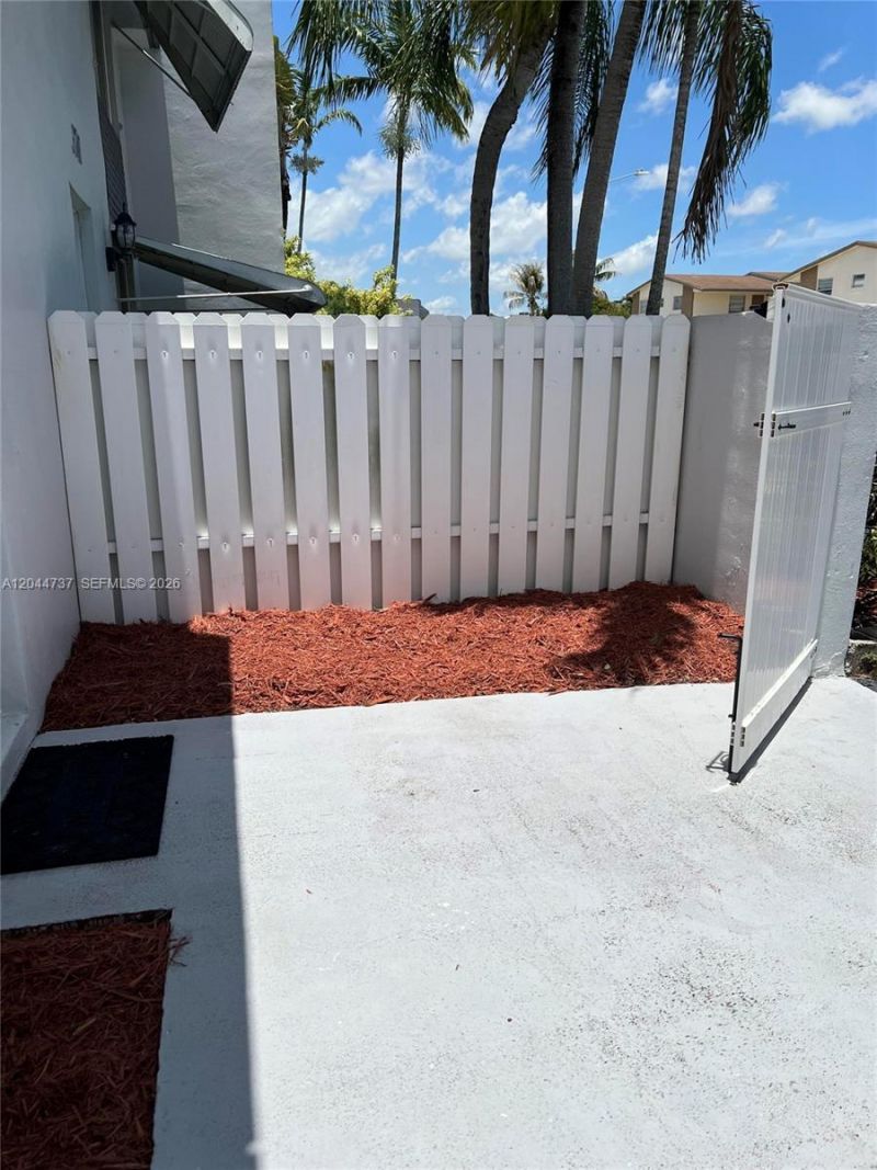 3745 SW 59th Ave , Unit 124, Davie, FL 33314 Photo