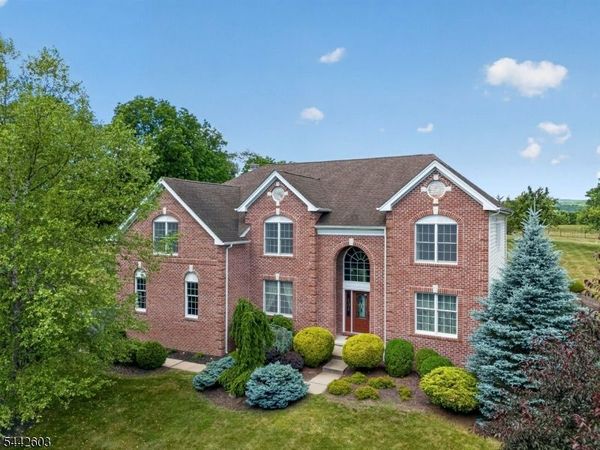 26 High Ridge Ln, Frankford, NJ 07822