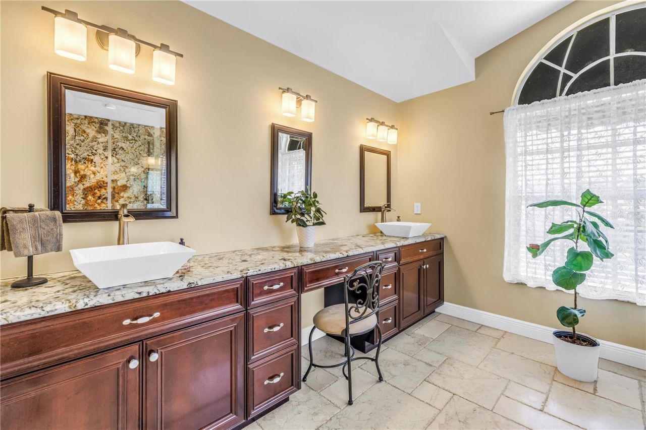 10127 Vista Pointe Drive , Tampa, FL 33635 Photo