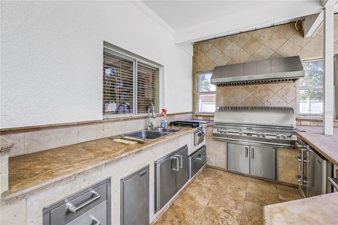 10127 Vista Pointe Drive , Tampa, FL 33635 Photo