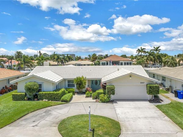 2067 MASSACHUSETTS AVENUE NE, ST PETERSBURG, FL 33703