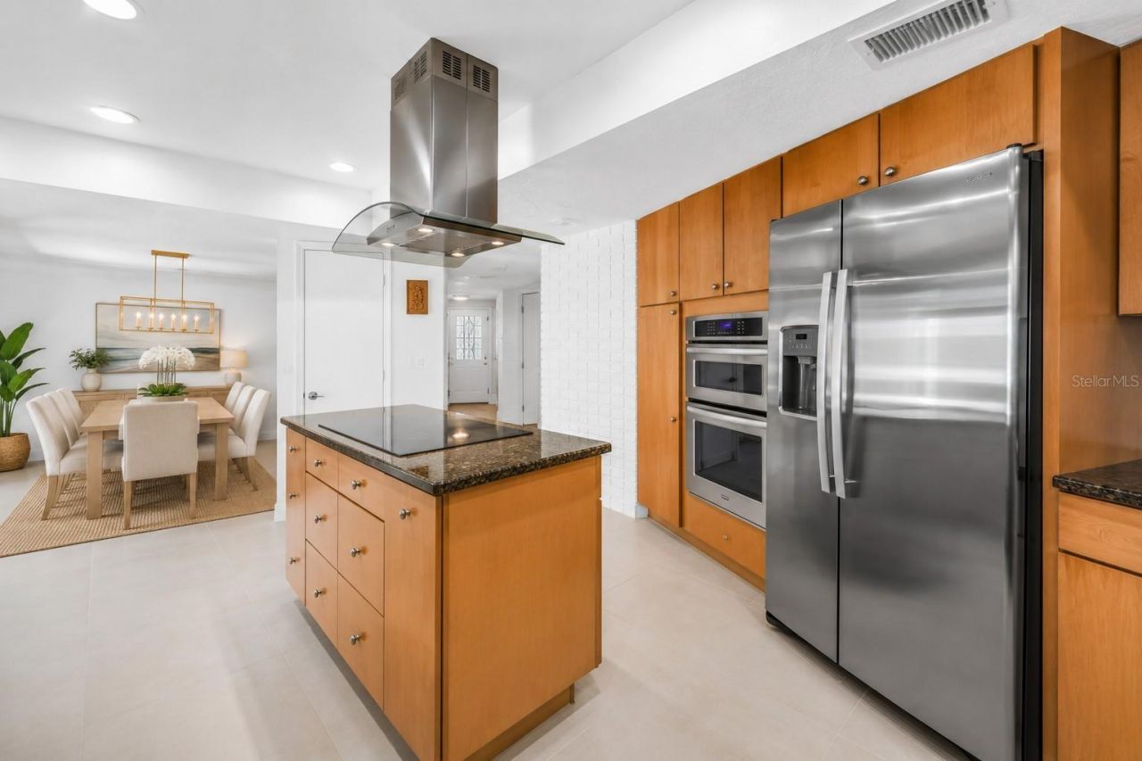 2067 Massachusetts Avenue Ne, Saint Petersburg, FL 33703 Photo