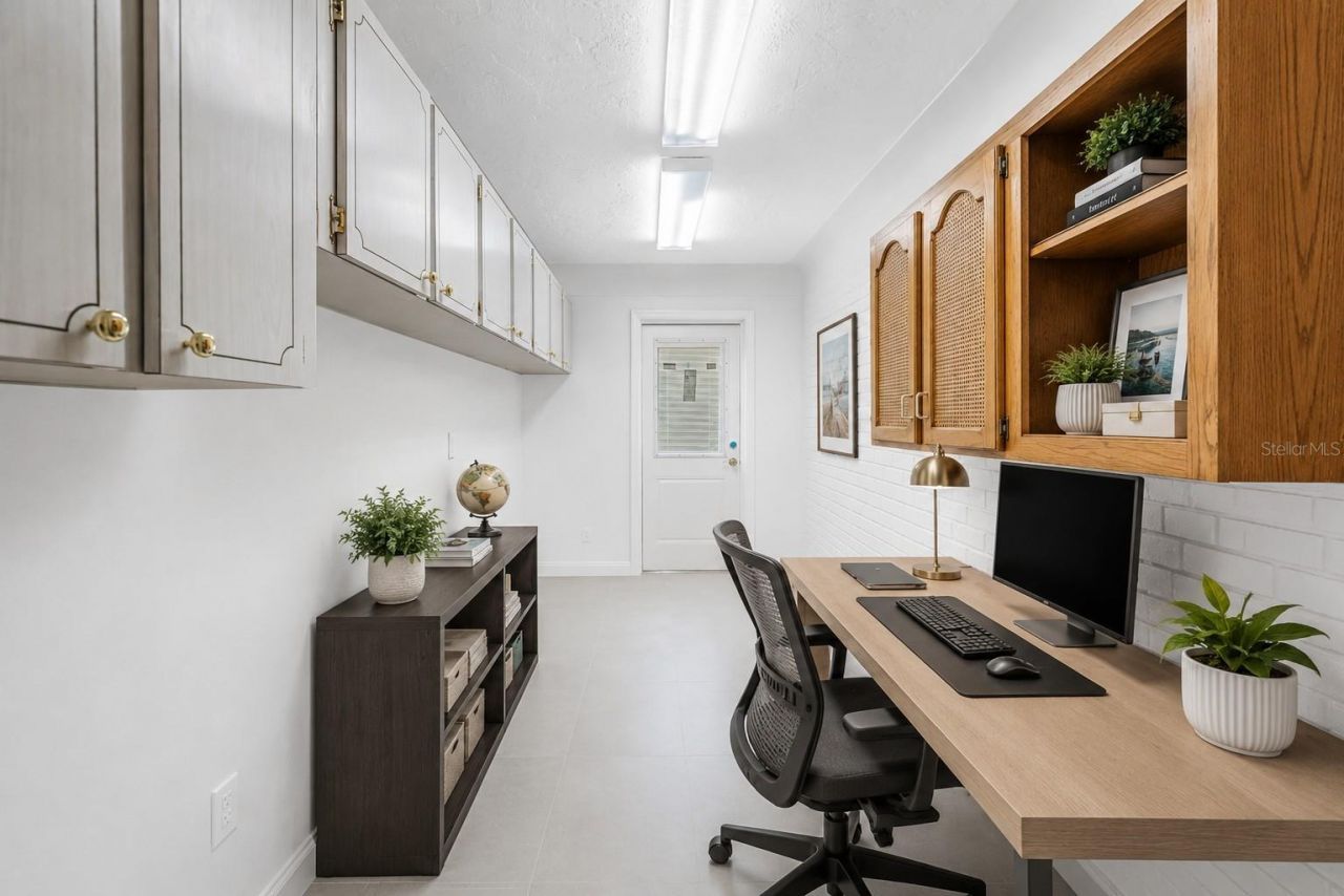 2067 Massachusetts Avenue Ne, Saint Petersburg, FL 33703 Photo