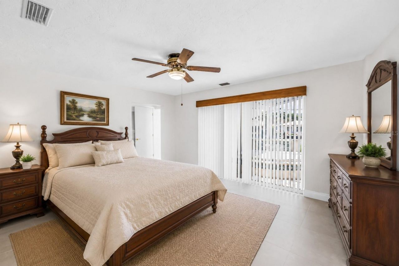 2067 Massachusetts Avenue Ne, Saint Petersburg, FL 33703 Photo