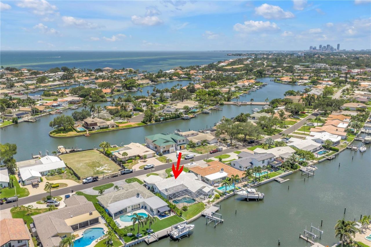 2067 Massachusetts Avenue Ne, Saint Petersburg, FL 33703 Photo