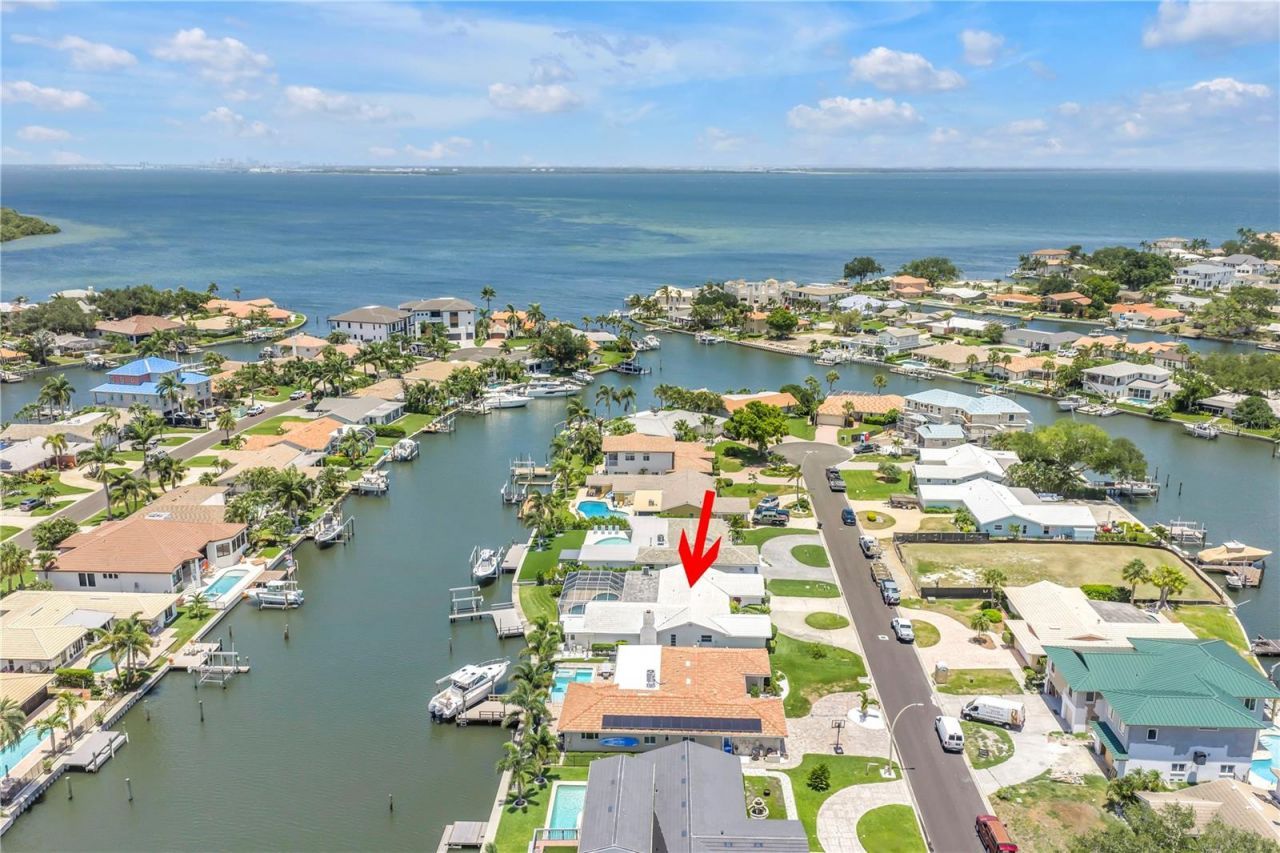 2067 Massachusetts Avenue Ne, Saint Petersburg, FL 33703 Photo