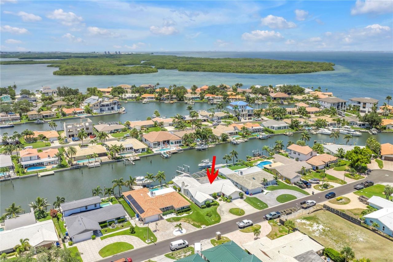 2067 Massachusetts Avenue Ne, Saint Petersburg, FL 33703 Photo