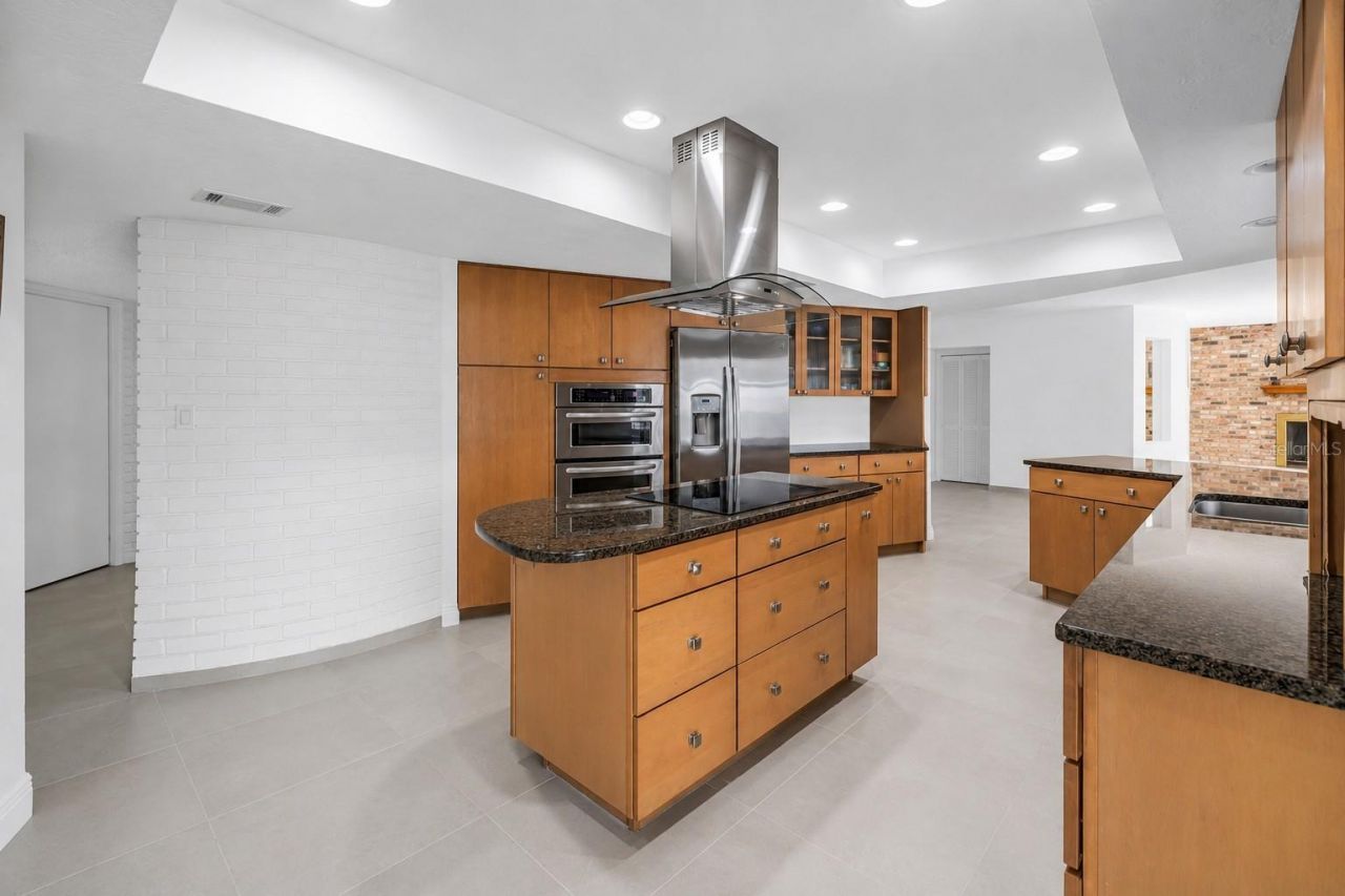 2067 Massachusetts Avenue Ne, Saint Petersburg, FL 33703 Photo