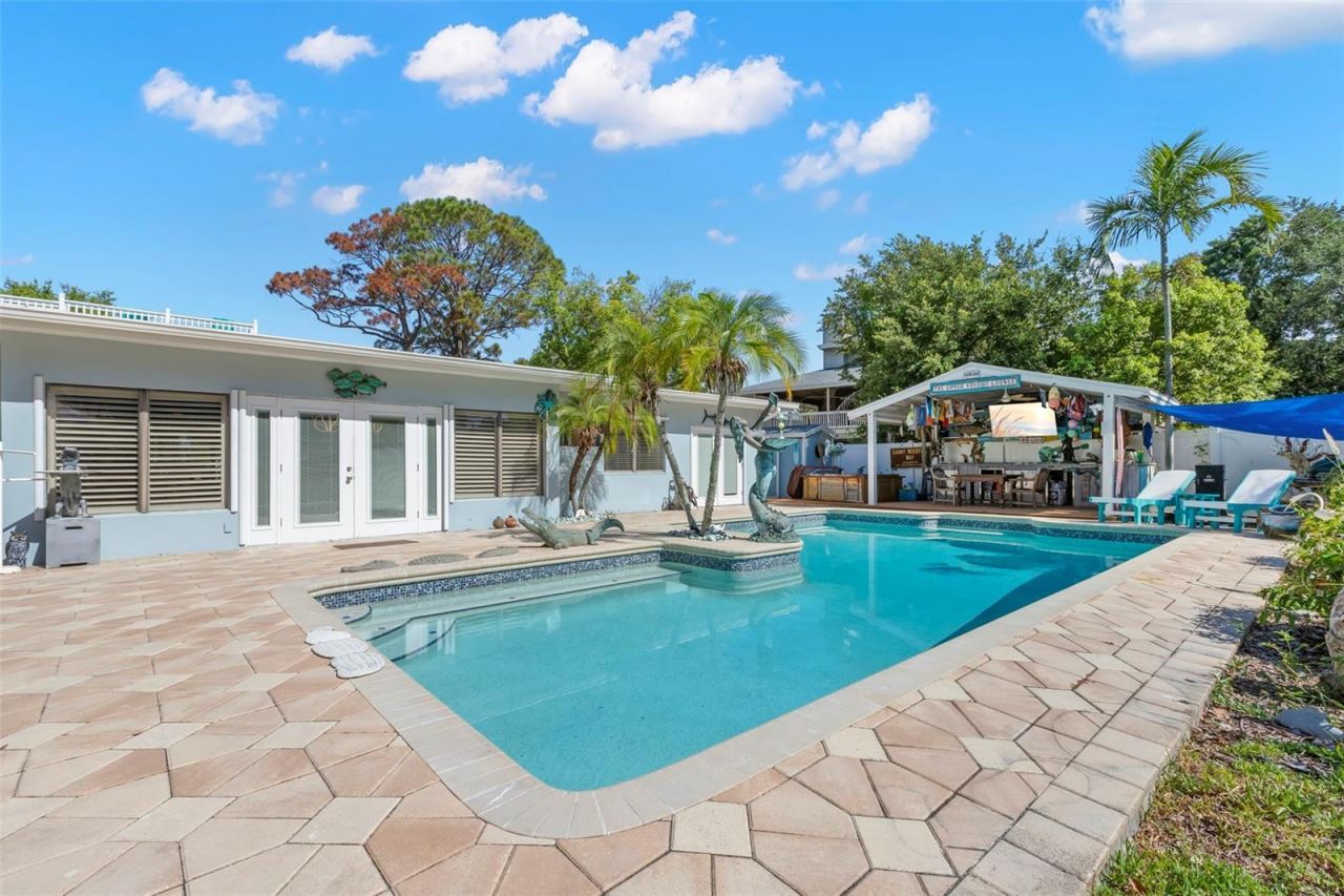 121 Carlyle Drive, Palm Harbor, FL 34683 Photo