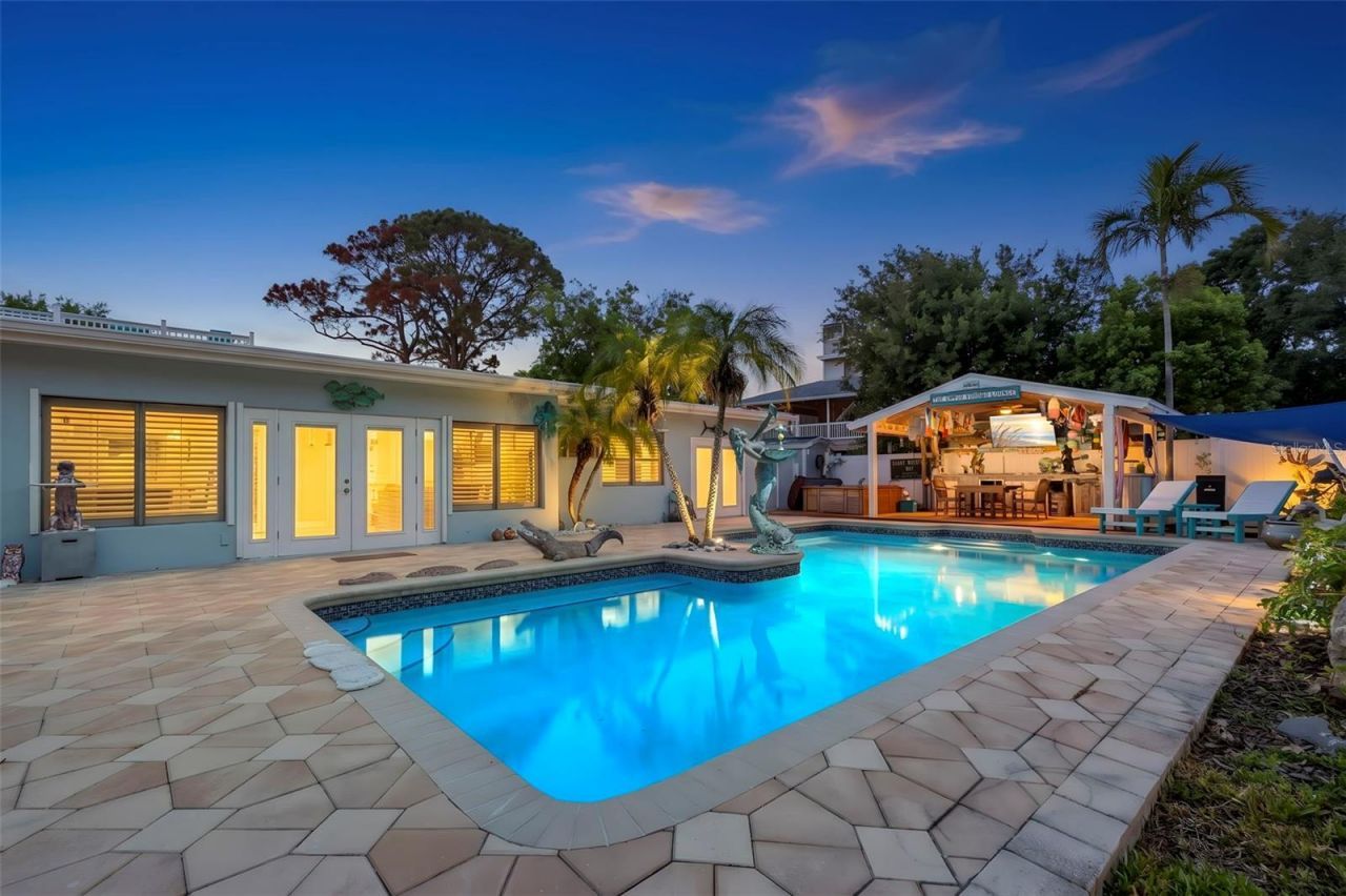 121 Carlyle Drive, Palm Harbor, FL 34683 Photo