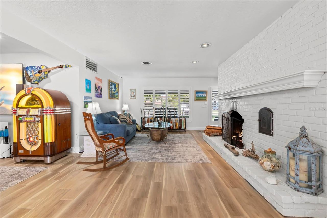 121 Carlyle Drive, Palm Harbor, FL 34683 Photo