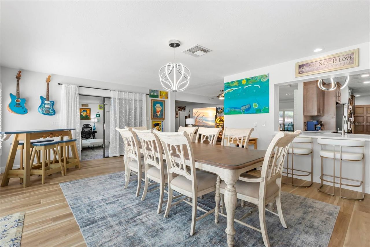 121 Carlyle Drive, Palm Harbor, FL 34683 Photo
