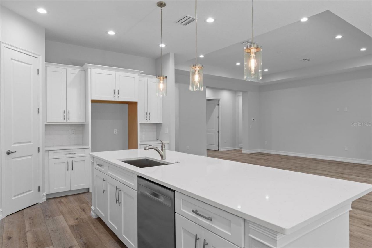 6671 Summit View Drive , Brooksville, FL 34601 Photo