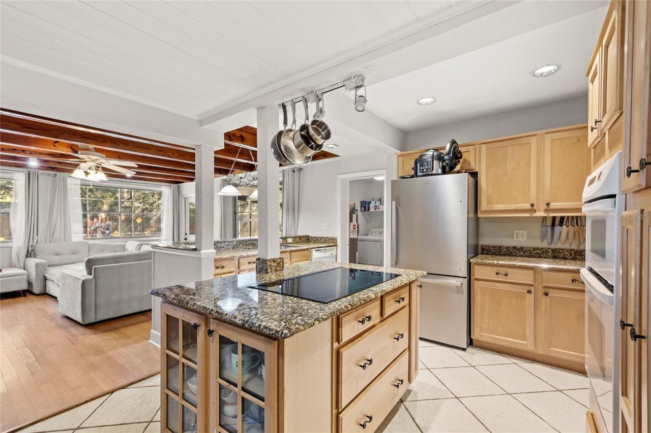 807 Silver Drive , Orlando, FL 32804 Photo