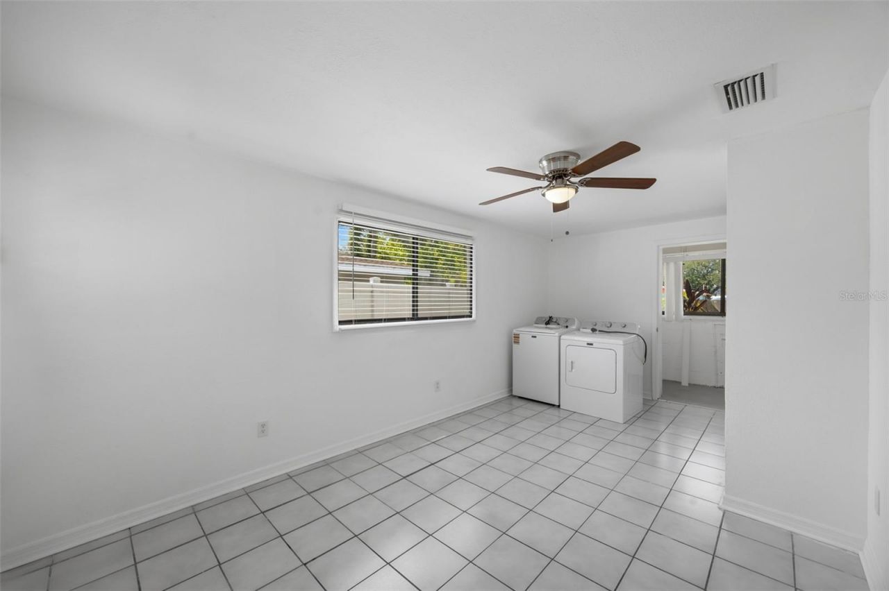 410 42nd Avenue Ne, Saint Petersburg, FL 33703 Photo