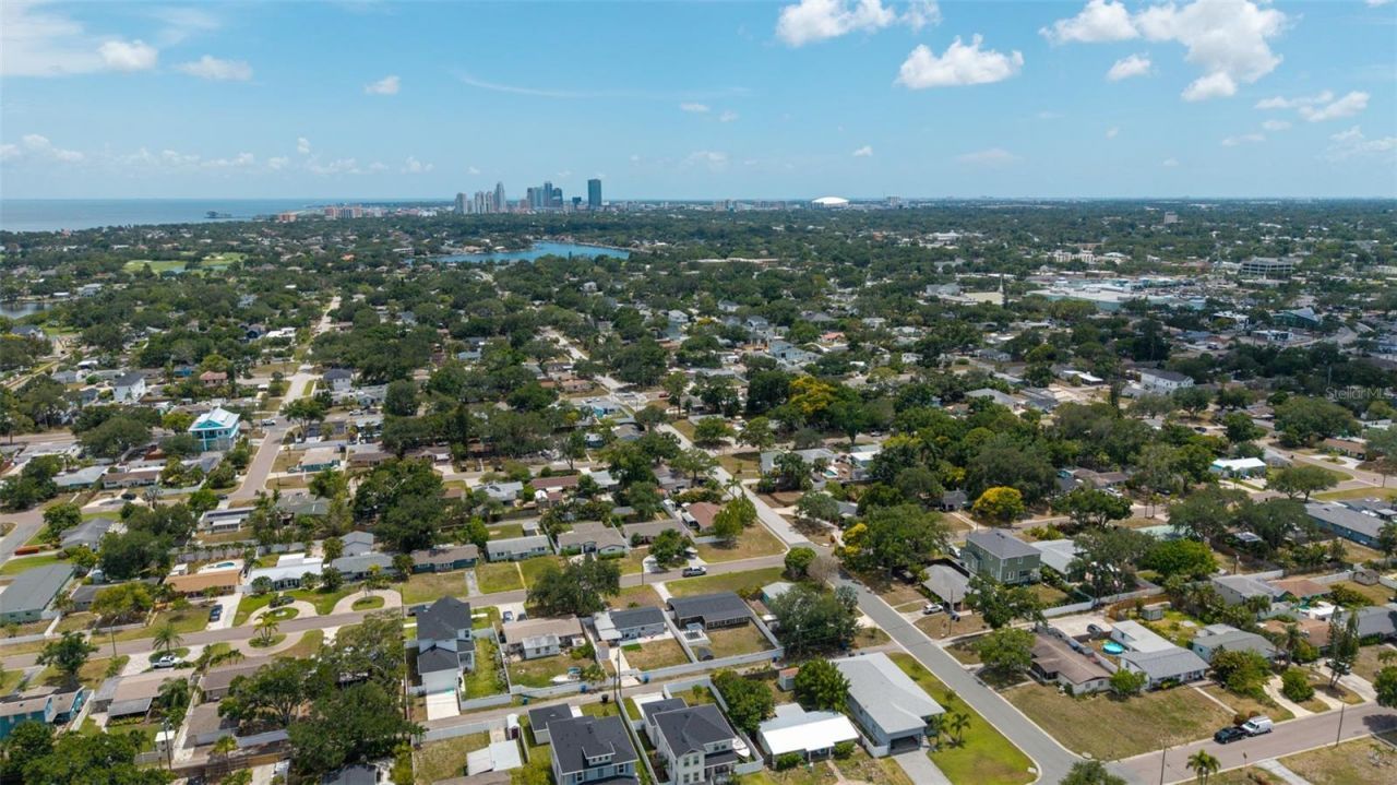 410 42nd Avenue Ne, Saint Petersburg, FL 33703 Photo