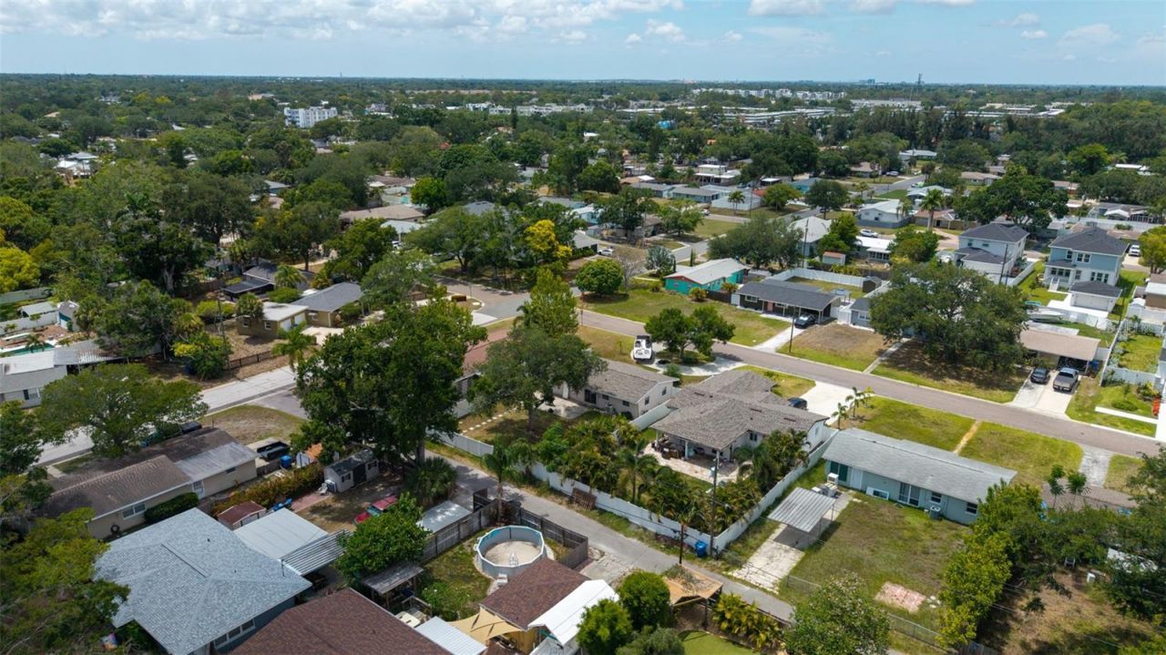 410 42nd Avenue Ne, Saint Petersburg, FL 33703 Photo