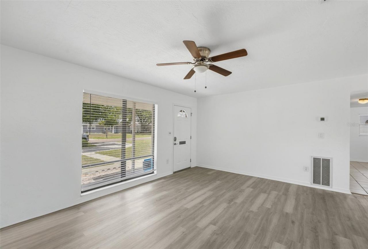 410 42nd Avenue Ne, Saint Petersburg, FL 33703 Photo