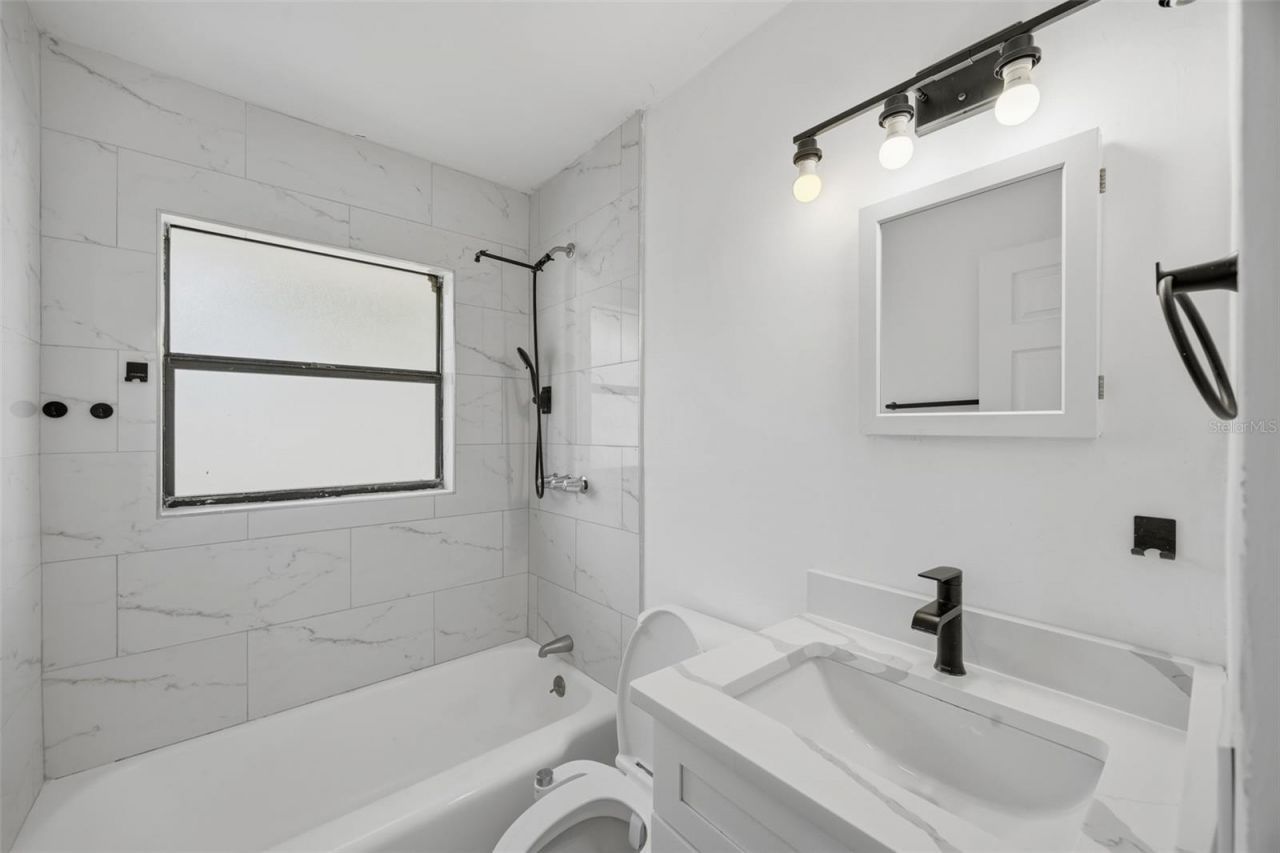 410 42nd Avenue Ne, Saint Petersburg, FL 33703 Photo
