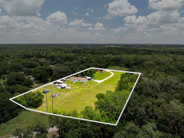 5709 LUCKASAVAGE ROAD , PLANT CITY, FL 33567