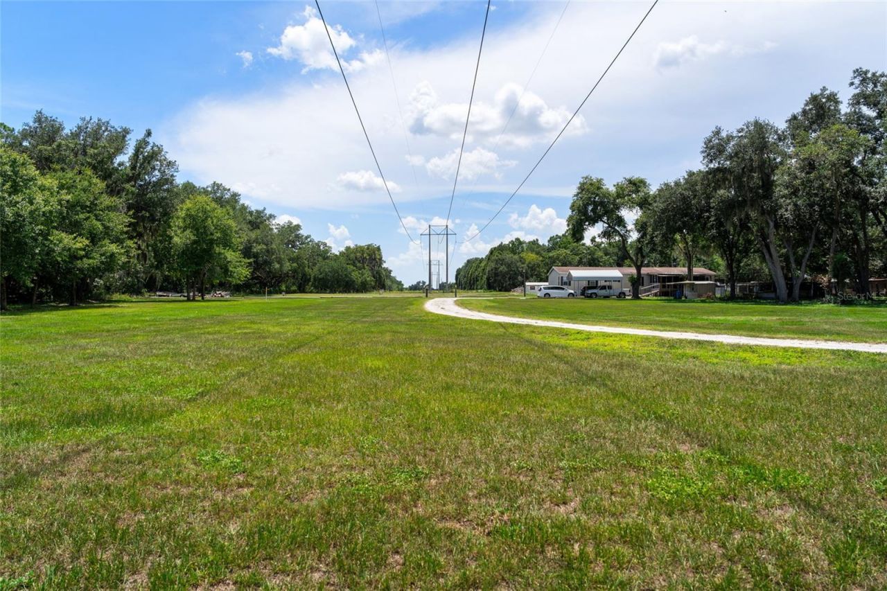 5709 Luckasavage Road, Plant City, FL 33567 Photo