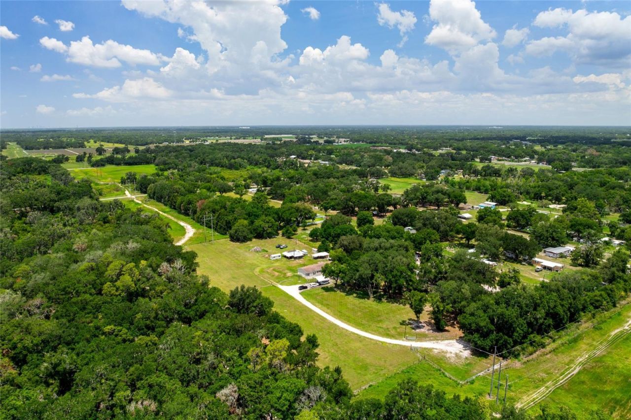 5709 Luckasavage Road, Plant City, FL 33567 Photo