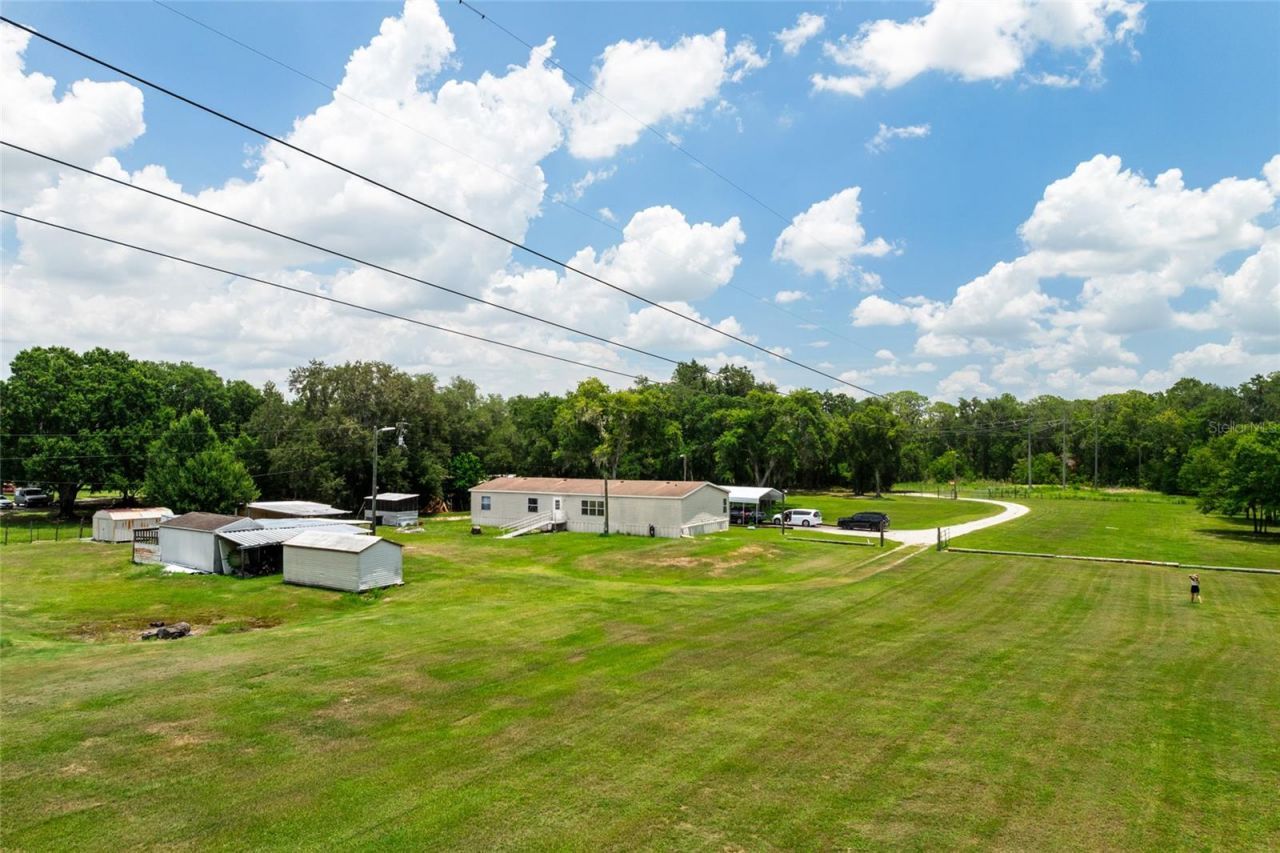 5709 Luckasavage Road, Plant City, FL 33567 Photo