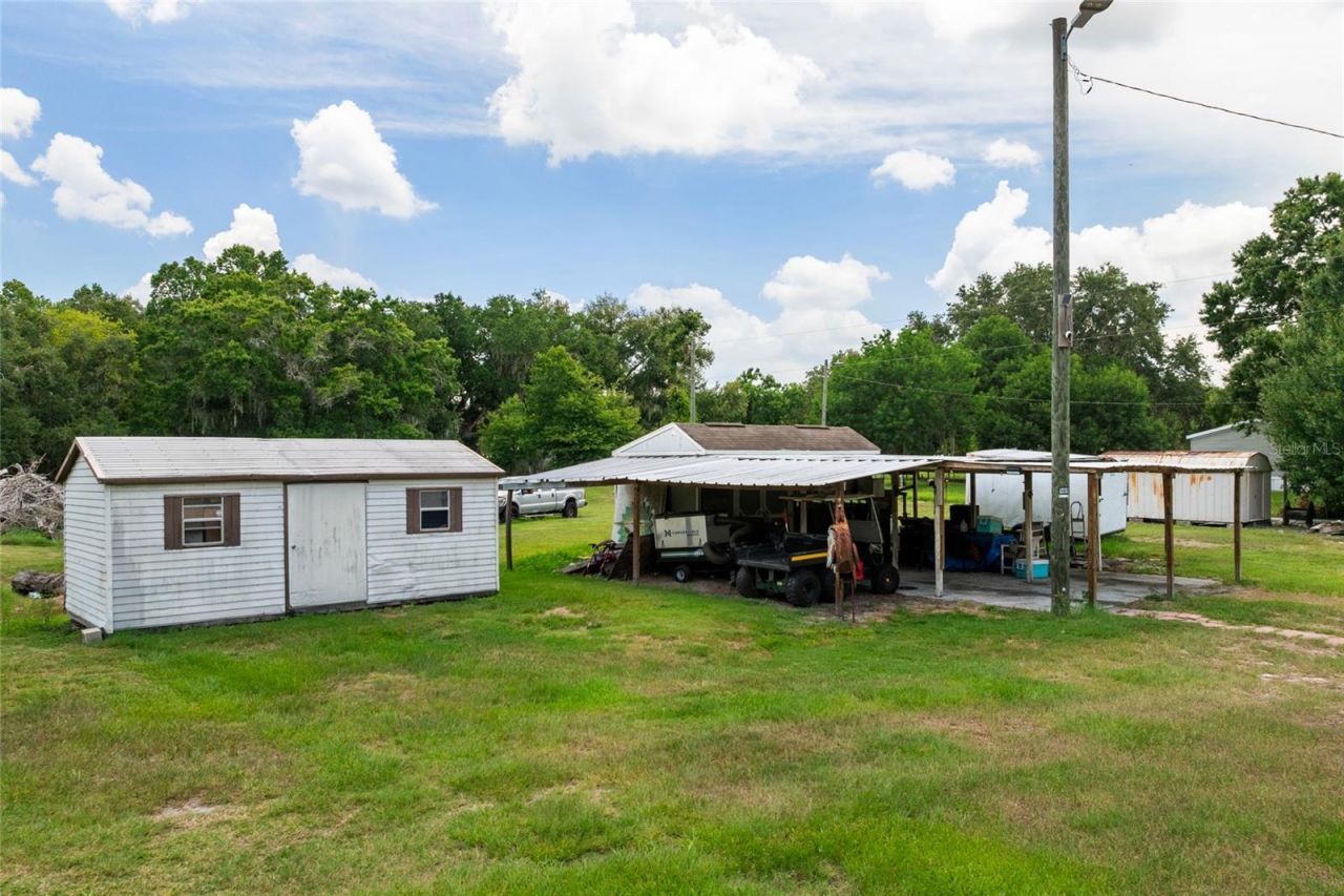 5709 Luckasavage Road, Plant City, FL 33567 Photo