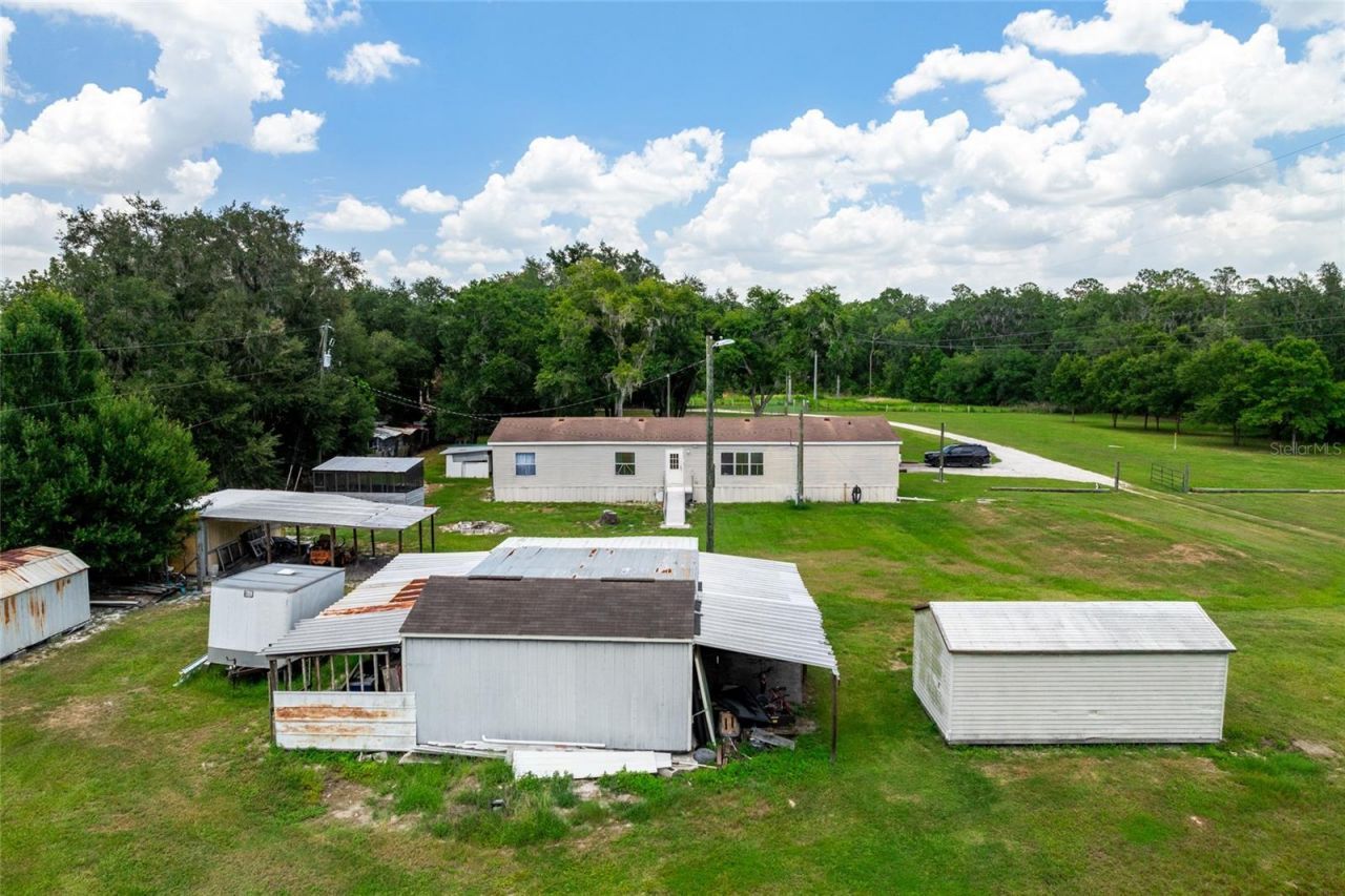 5709 Luckasavage Road, Plant City, FL 33567 Photo
