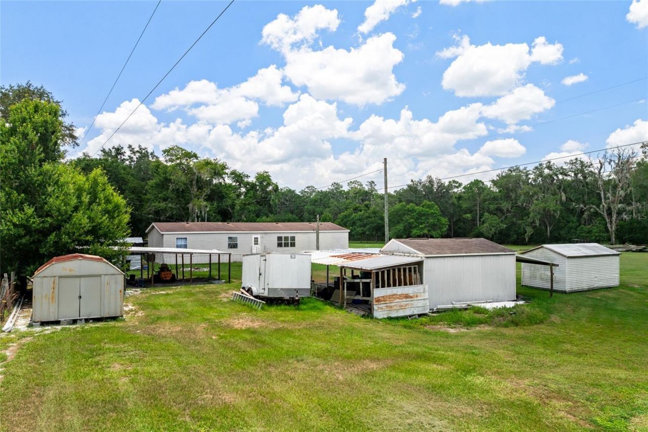 5709 Luckasavage Road, Plant City, FL 33567 Photo
