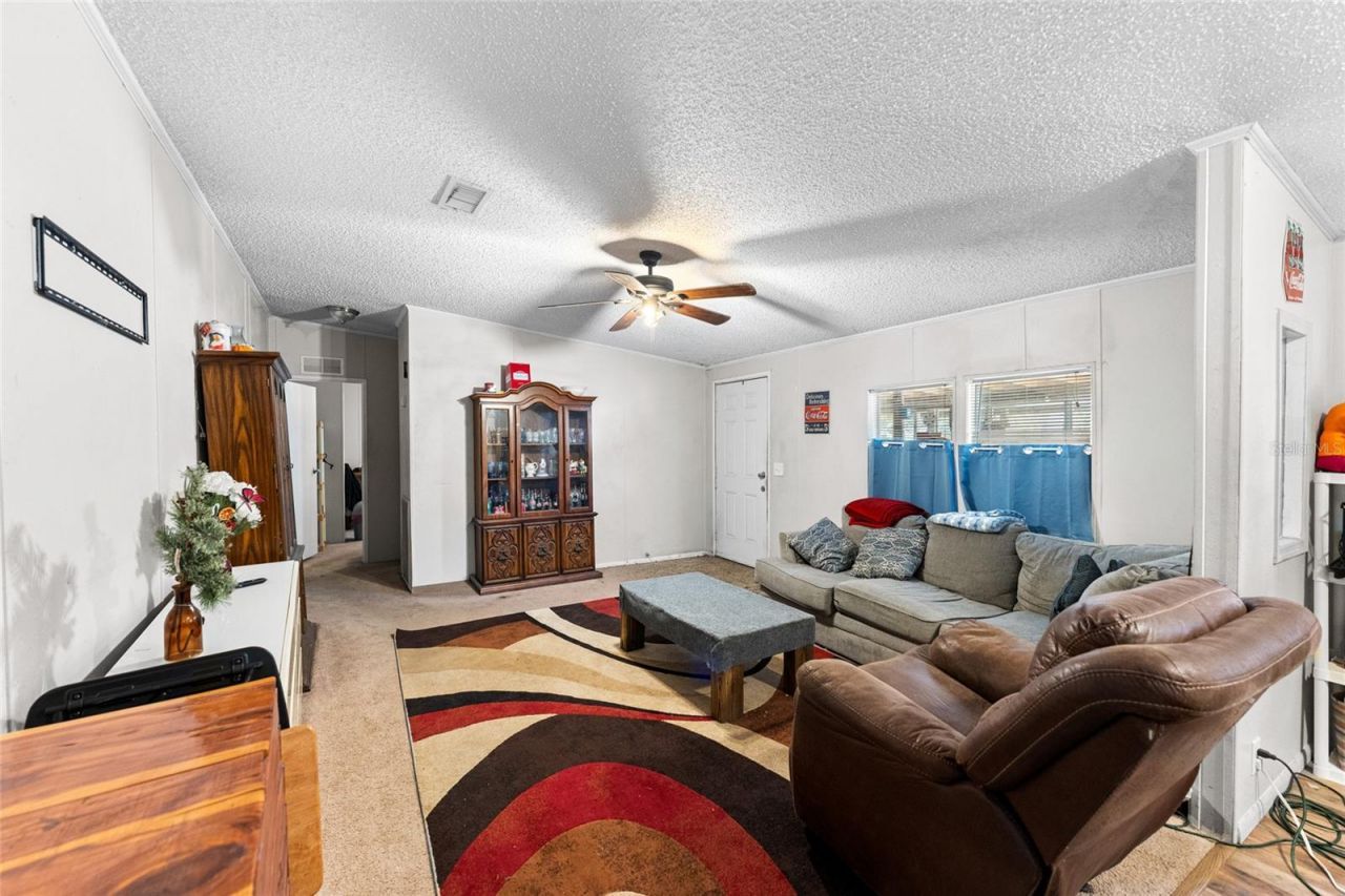 5709 Luckasavage Road, Plant City, FL 33567 Photo