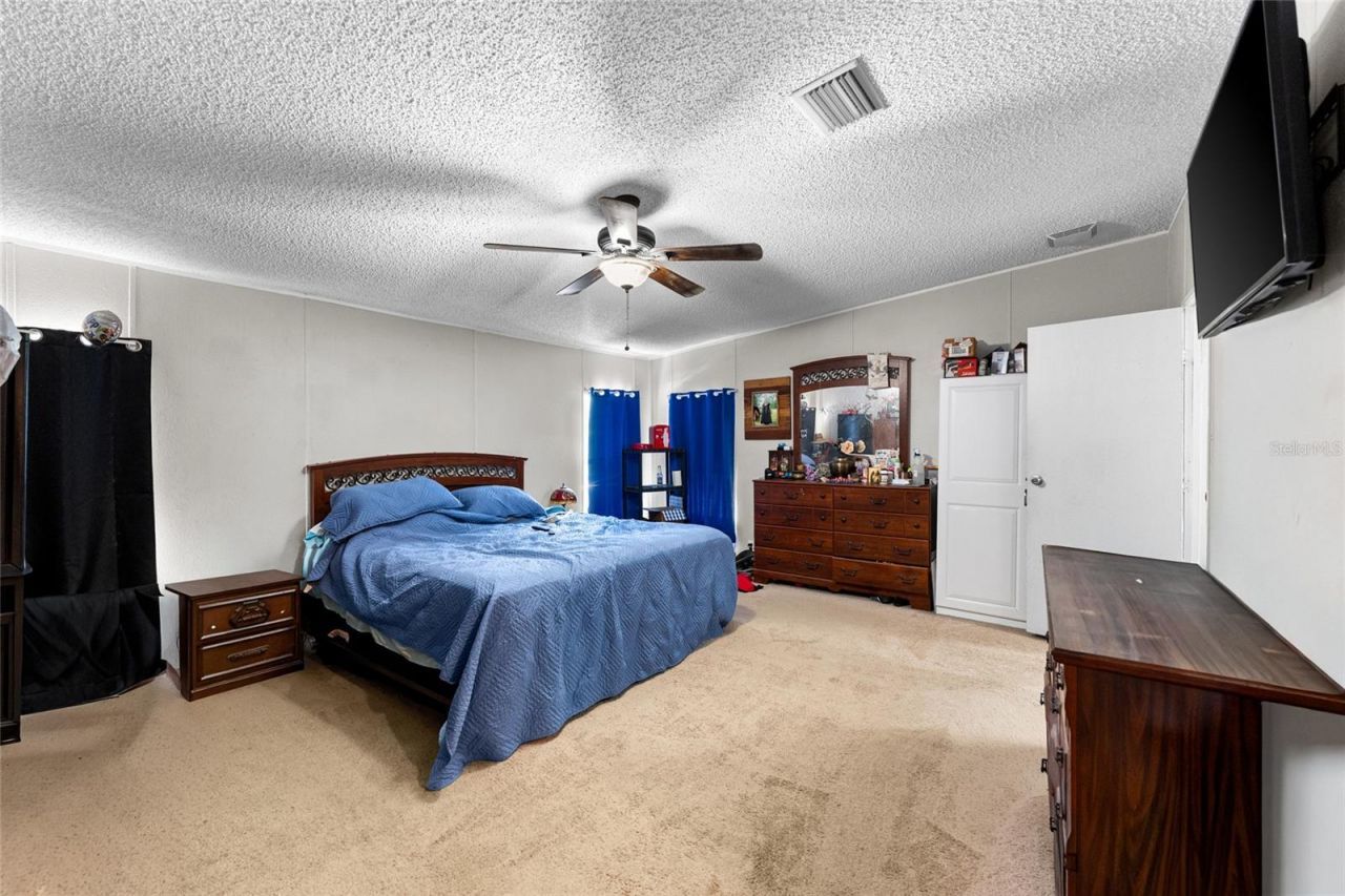5709 Luckasavage Road, Plant City, FL 33567 Photo