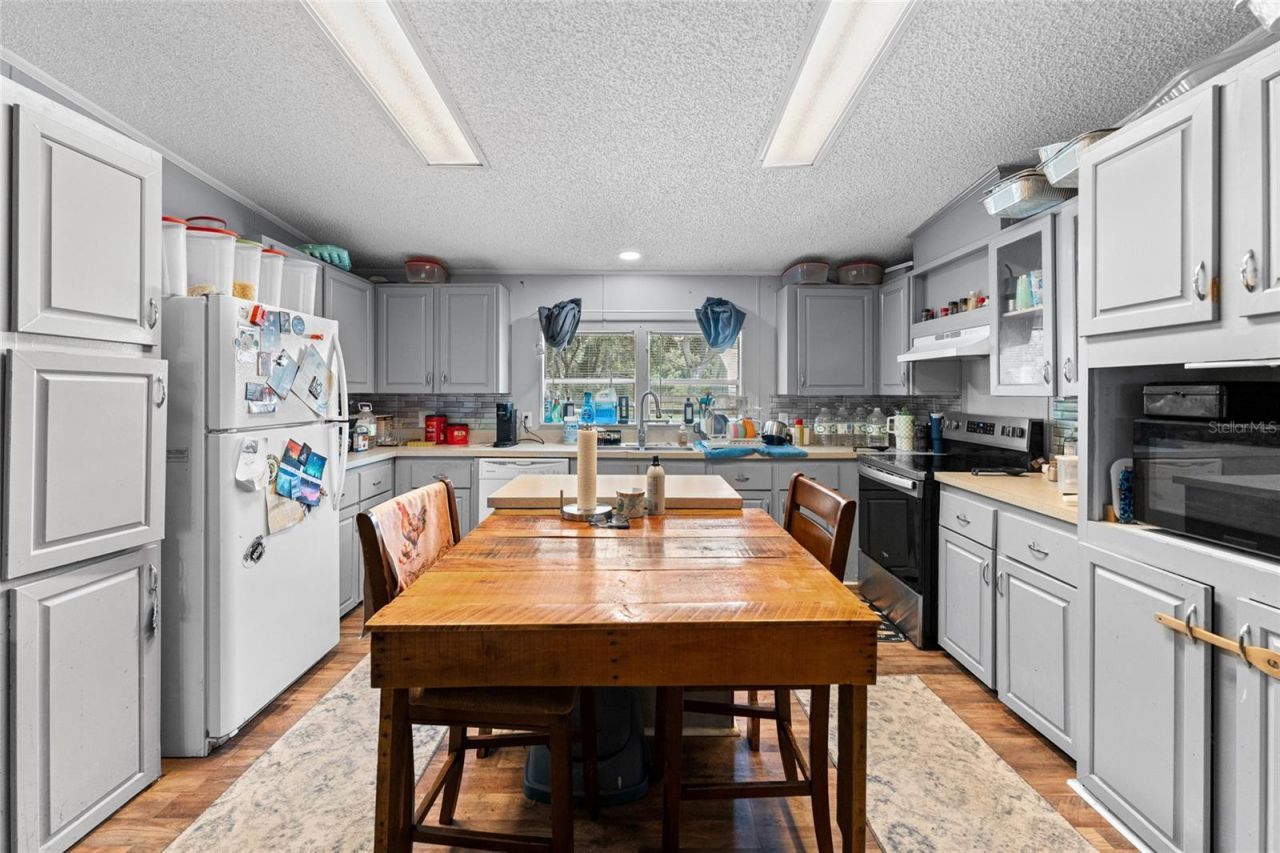 5709 Luckasavage Road, Plant City, FL 33567 Photo