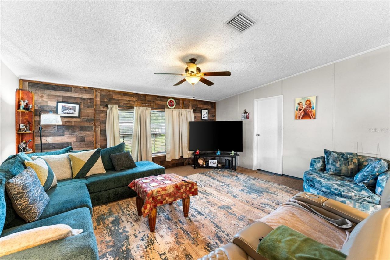 5709 Luckasavage Road, Plant City, FL 33567 Photo