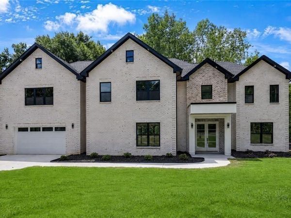 2865 Echelon Court, Snellville, GA 30039