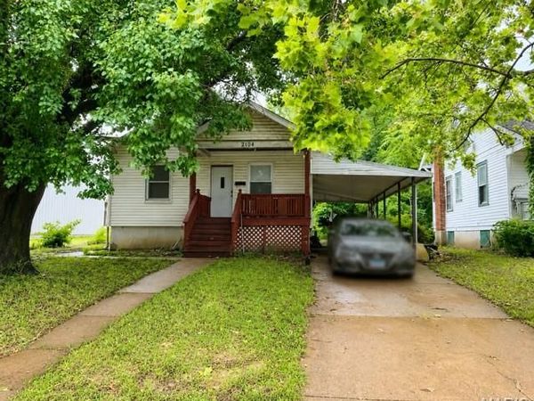 2104 McLaran Avenue , Jennings, MO 63136