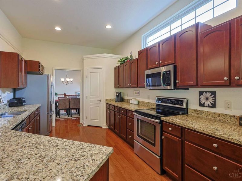3648 Highland Green, Pierce Twp, OH 45245 Photo 14