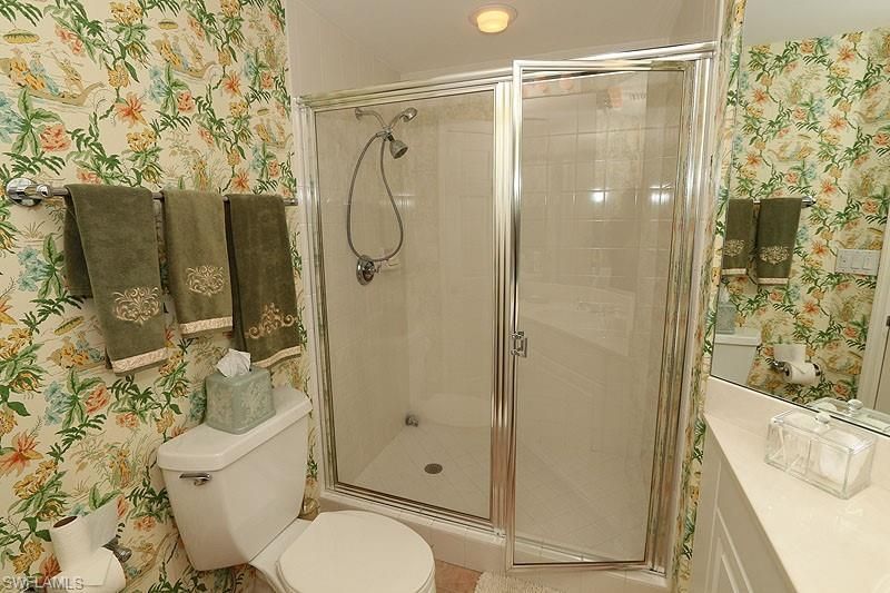 60 Seagate Dr , Unit 604, Naples, FL 34103 Photo