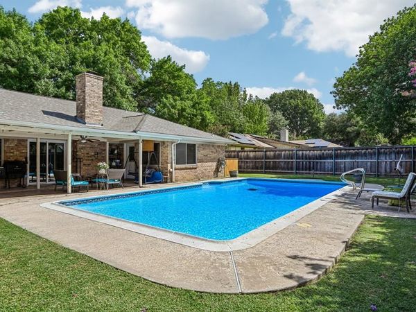 6404 Suncrest Court, North Richland Hills, TX 76180