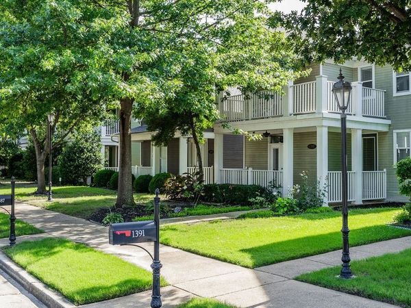 1387 E ISLAND PL E, Memphis, TN 38103