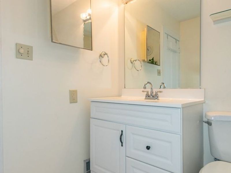 9815 Parkview Avenue, Garfield Heights, OH 44125 Photo 20